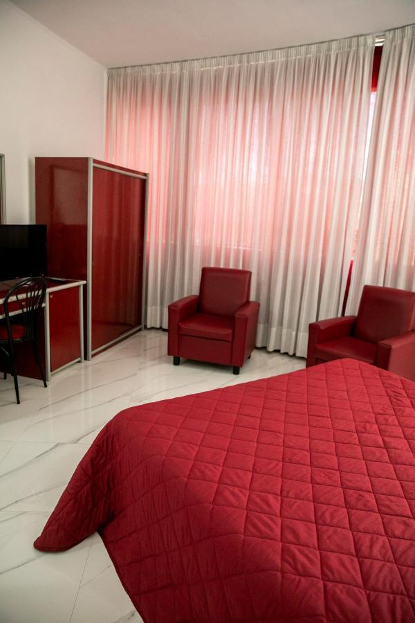 Hotel Sica 蒙特科尔维诺-罗韦拉 外观 照片